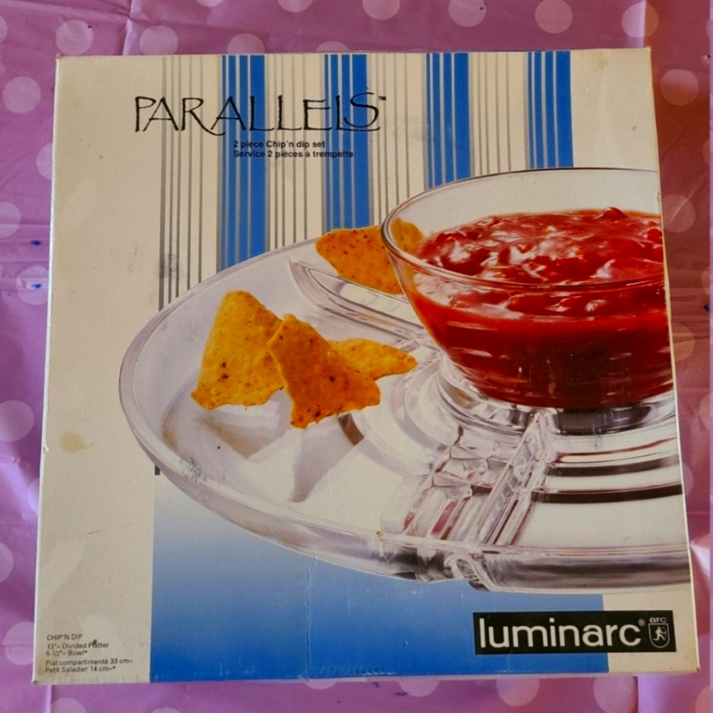 Paralles 2 piece chips and dip set